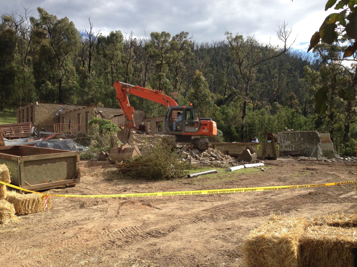 Demolish Bushfire Property Aurthurs Creek